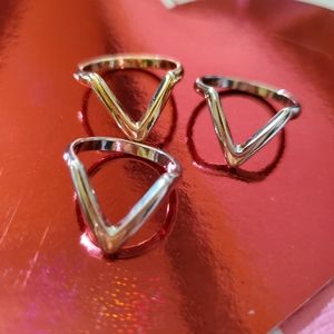 "V" shape Top of finger Knuckle midi rings